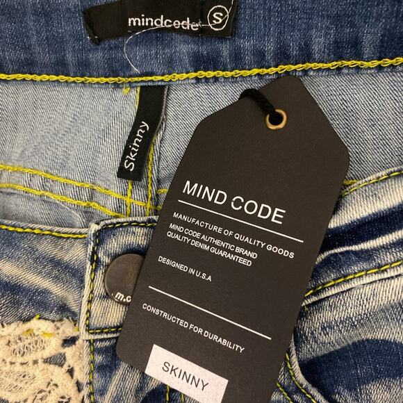 Mind Code Lace Detail Distressed Raw Hem Trim Short Denim Jean Shorts Women Sz S - Picture 8 of 8